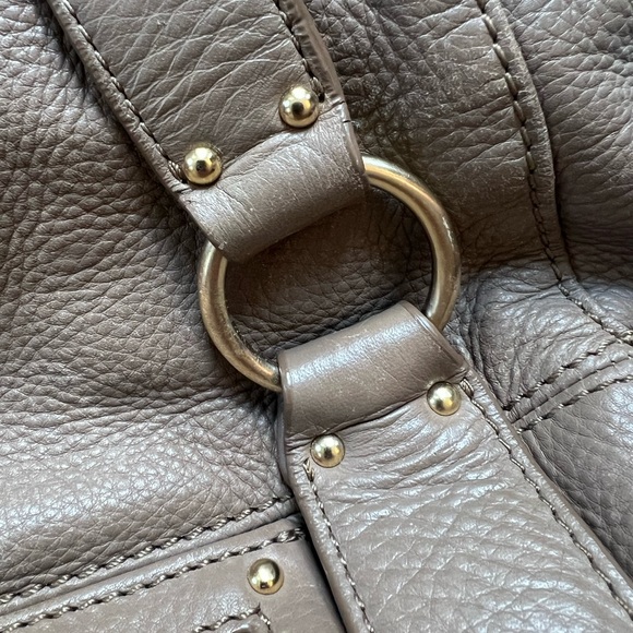 Michael Kors light Brown pebble Leather boho Shoulder Bag with gold accents - Picture 4 of 15